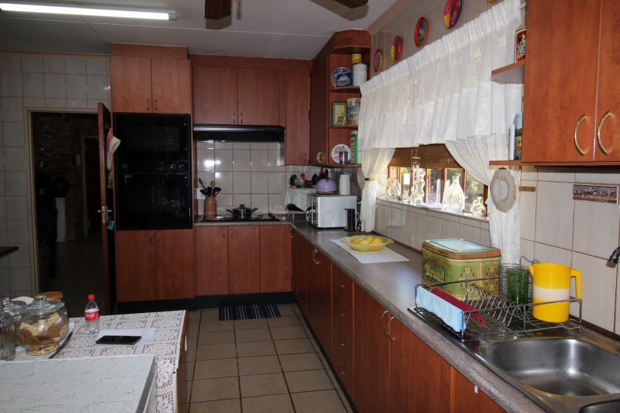 4 Bedroom Property for Sale in Deneysville Free State